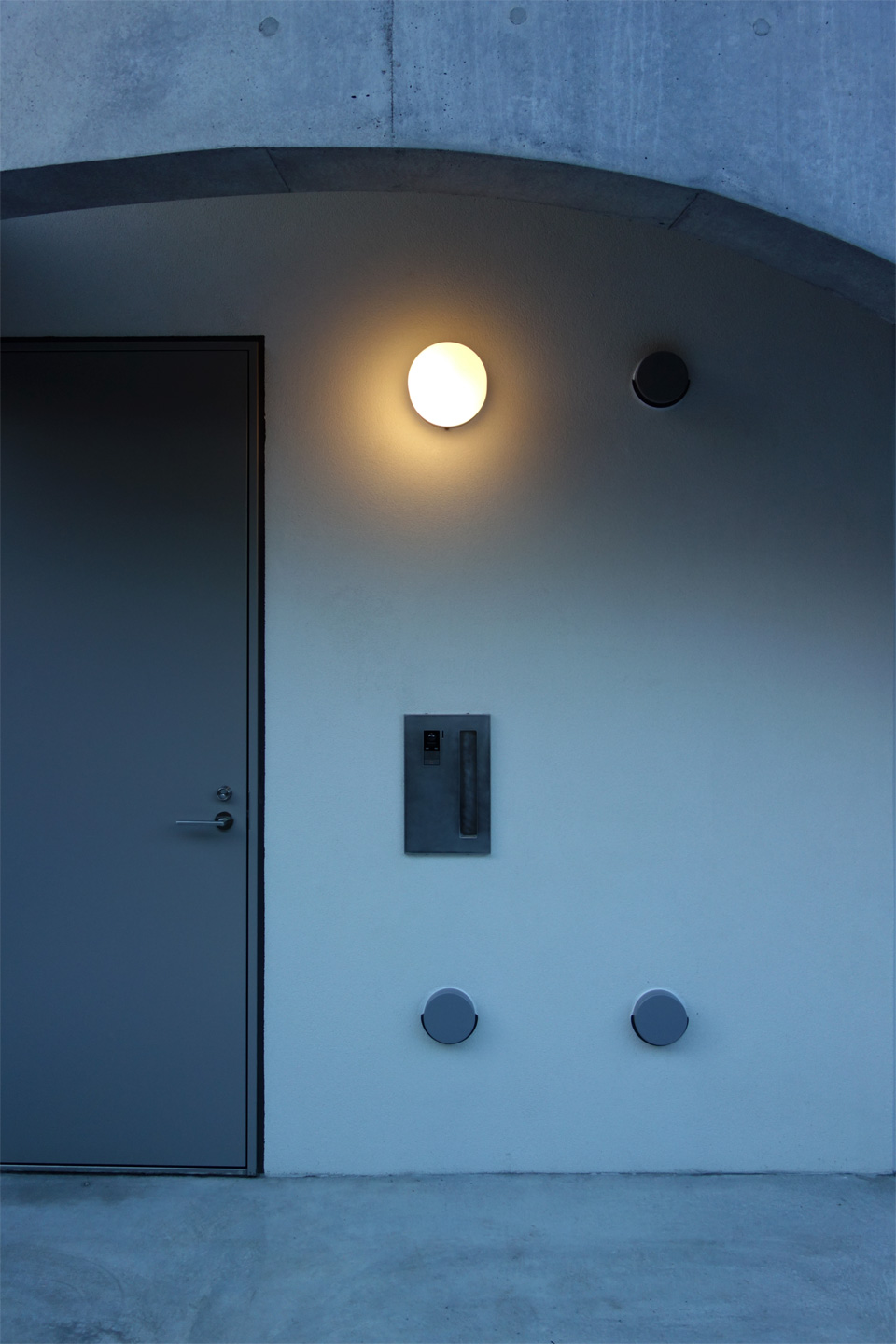 玄関照明 RC住宅 玄関灯 エントランス